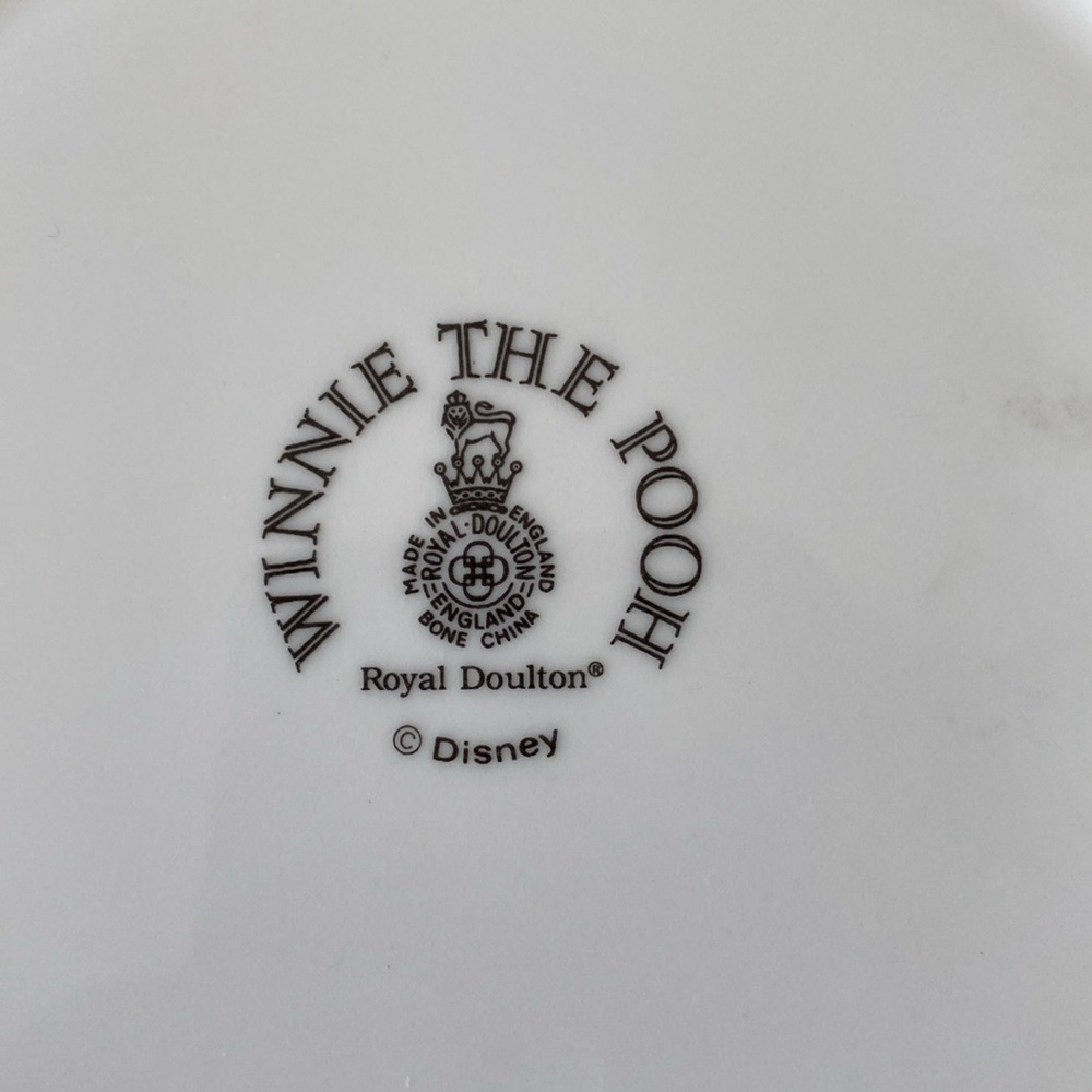 Disney Royal Doulton Winnie the Pooh Dinner Plate - Picture 3 of 4